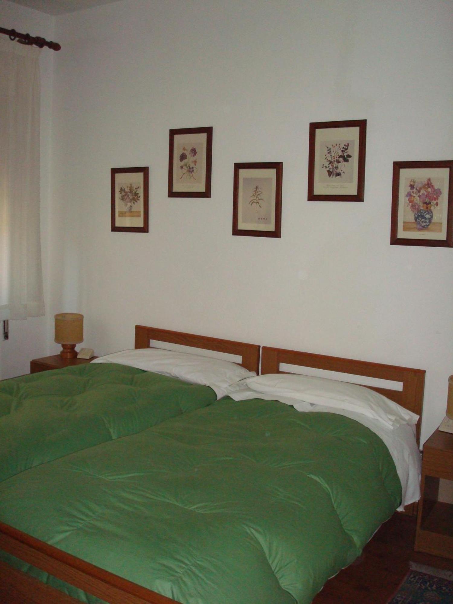 Albergo La Sfinge คิอูซี ภายนอก รูปภาพ